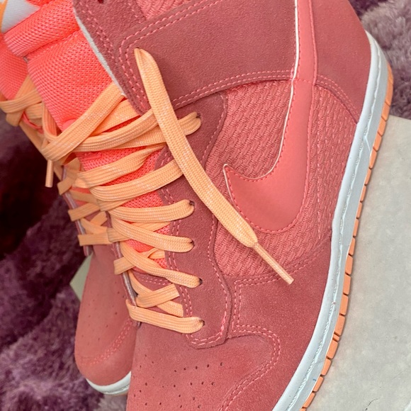 Nike Dunk Sky hi Wedge Sneakers - Picture 6 of 10